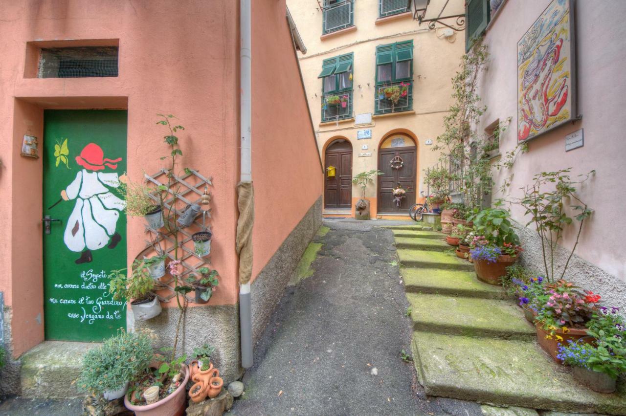Appartamento In Villa A 5 Km Dal Mare Albisola Superiore Exterior photo