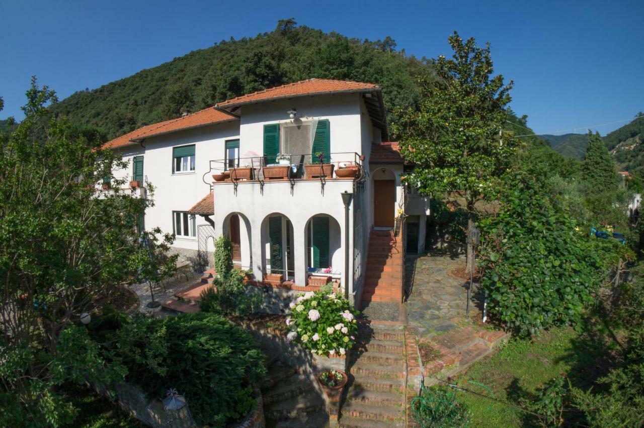 Appartamento In Villa A 5 Km Dal Mare Albisola Superiore Exterior photo